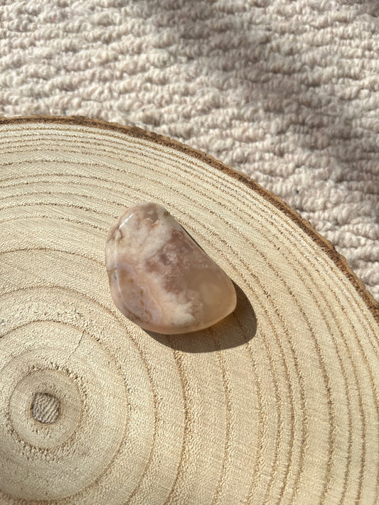 Flower Agate ~ Smooth Stone no.31