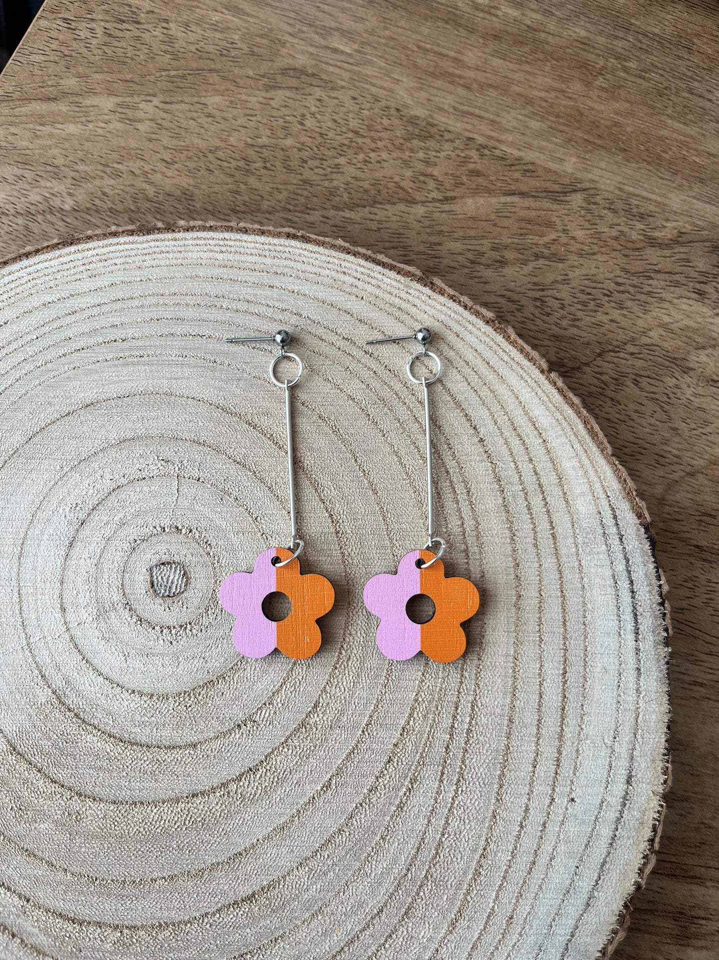 Mystery Inc. ~ (Pink and Orange) Bar Dangle Flower Earrings