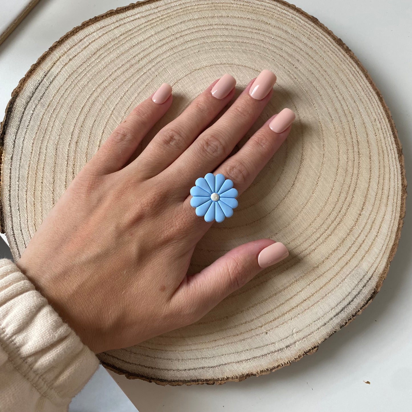 Retro daisy flower ring handmade in UK ~ adjustable ring