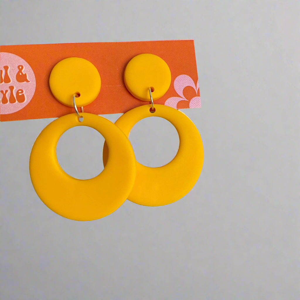 Le Classic ~ 60s Mod Retro Circle Earrings