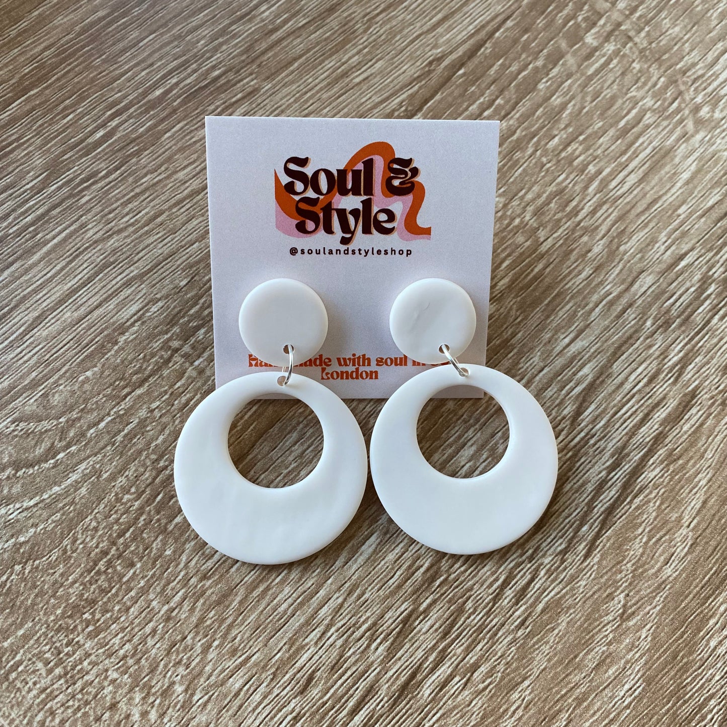 Le Classic ~ 60s Mod Retro Circle Earrings